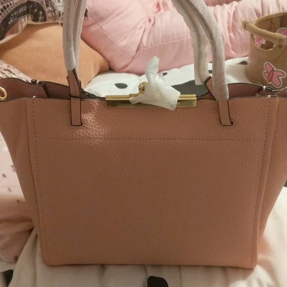 Marc Jacobs Handbag - Picture 2 of 3